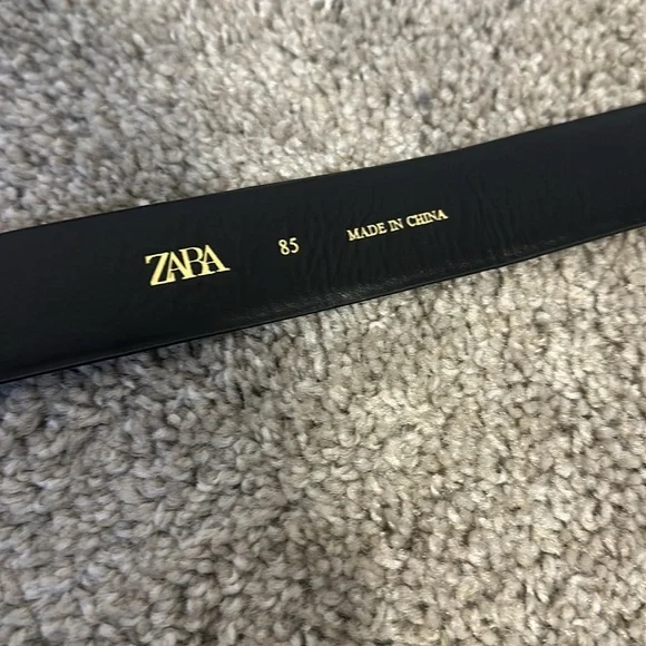 ZARA Belt with Gold 'Love' Buckle - Picture 6 of 9